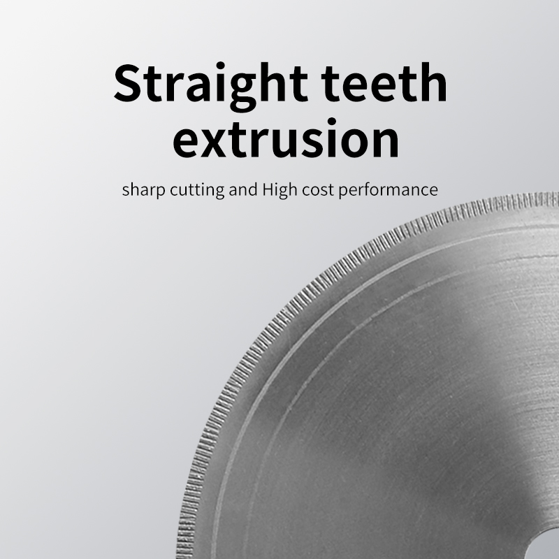 Straight teeth cutting blade